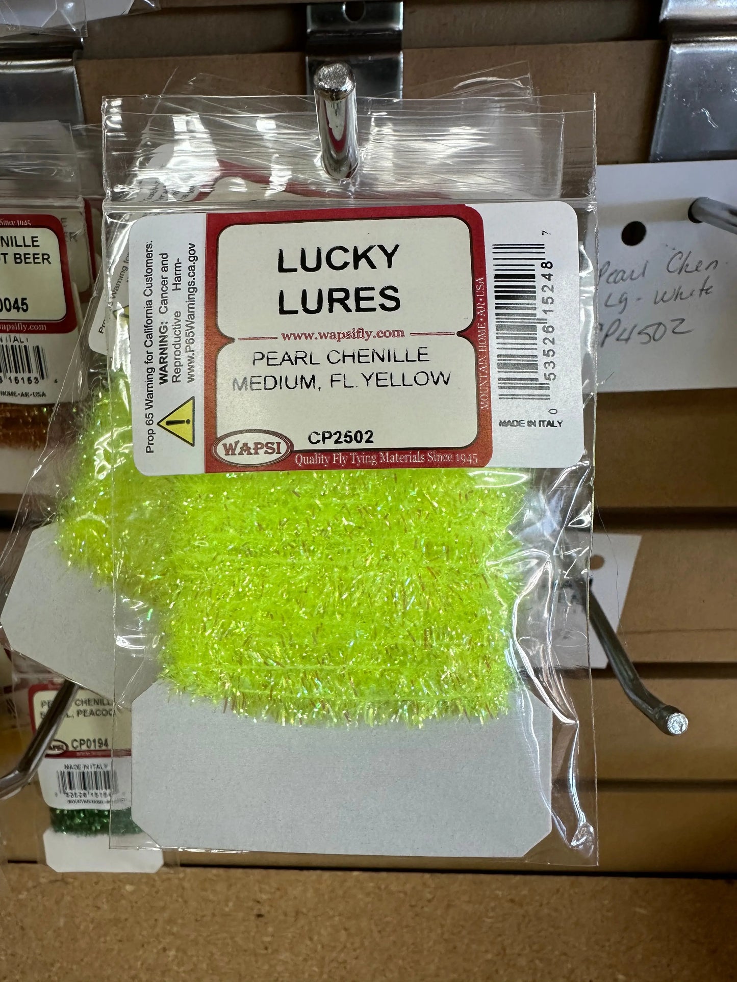 Wapsi Pearl Chenille Med - Fl Yellow - Lucky Lure Tackle