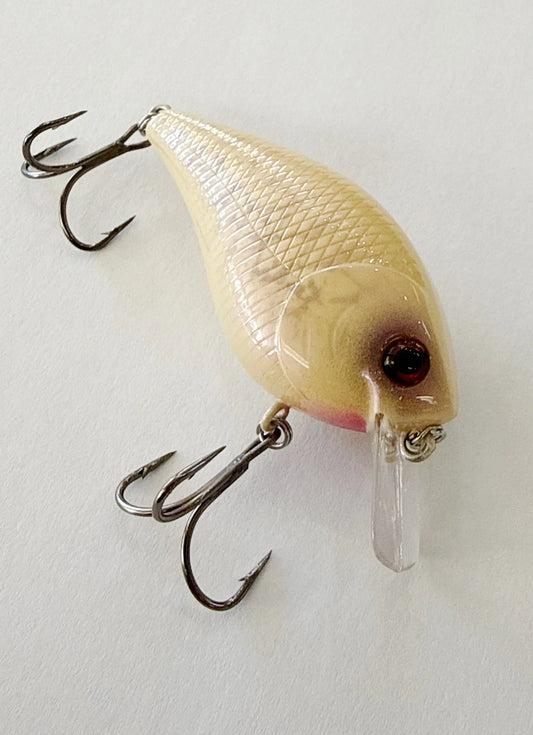 Pond Boss 1.5 Squarebill - Bone Scale