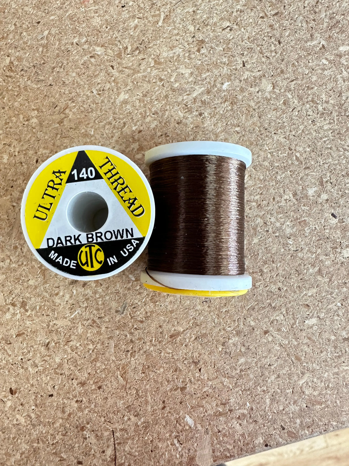 Wapsi Ultra Thread Wapsi Ultra Thread 140 - Dark Brown - Lucky Lure Tackle