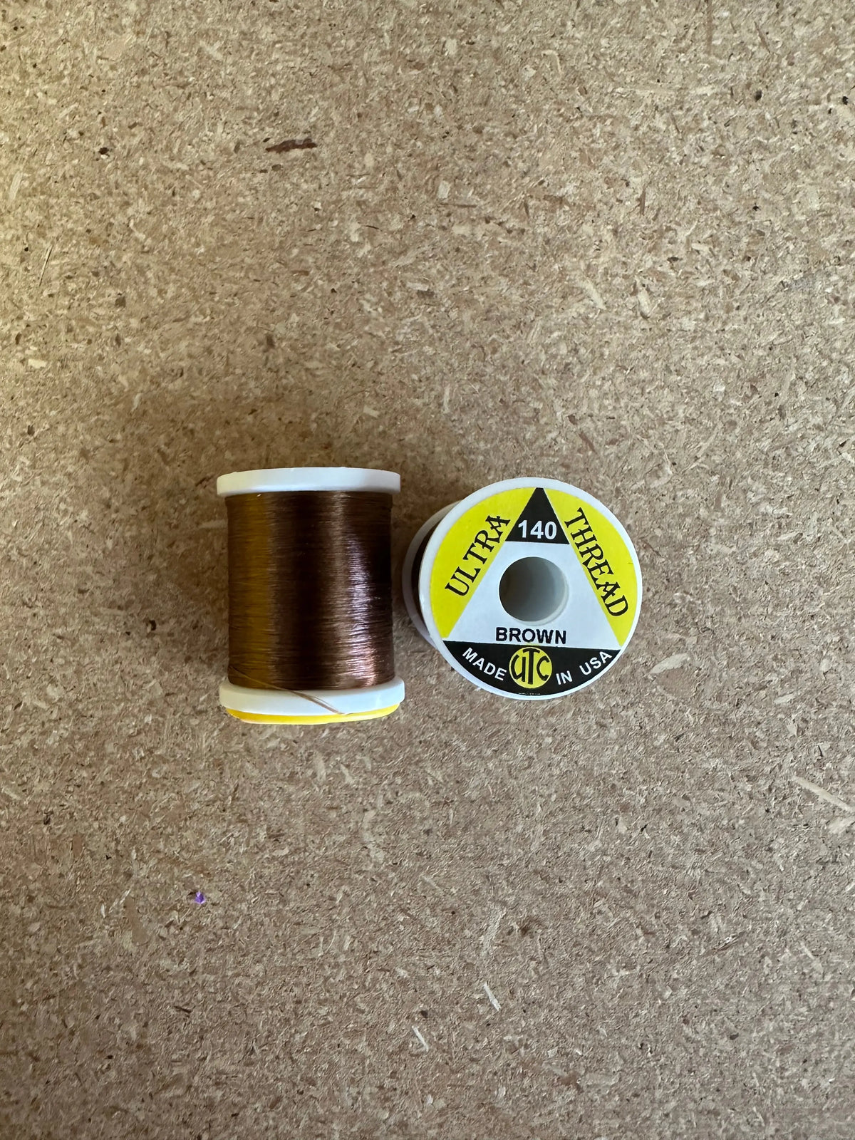 Wapsi Ultra Thread Wapsi Ultra Thread 140 - Brown - Lucky Lure Tackle